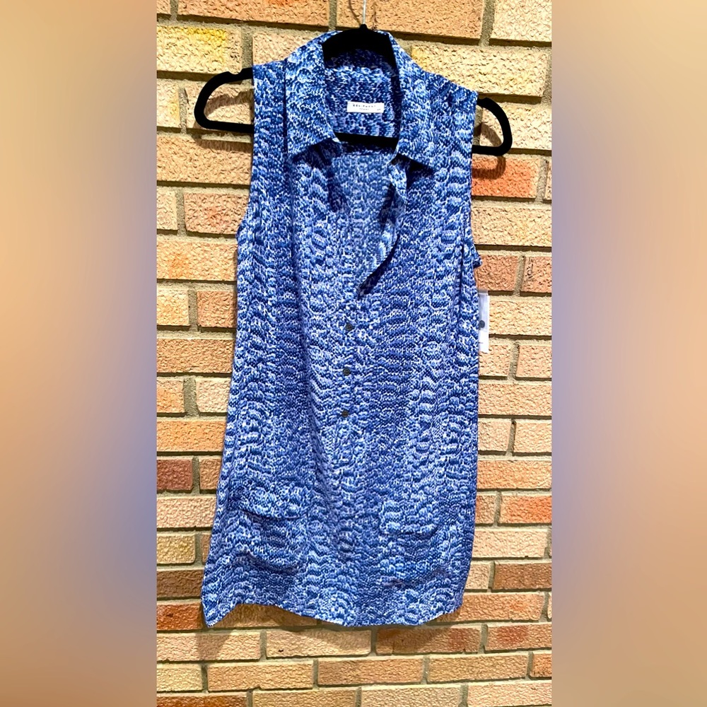 Equipment sleeveless silk summer dress. Size small. Never worn with tags.